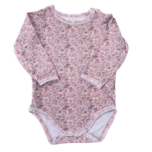 Body GRO 74 cm różowe kamyczki.png