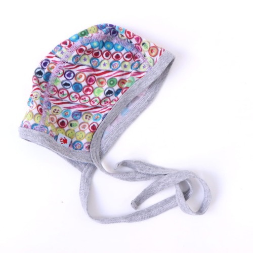 Cienka bonetka MOLO 3-6 msc (na moje oko większa) kolorowe cukiereczki.JPG