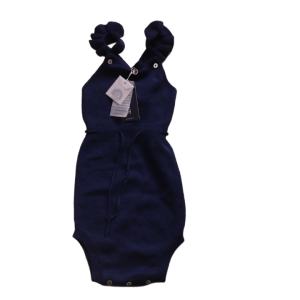 Sweterkowe Body Vilje&Ve ok. 104 cm granatowe z falbanką na szelkach