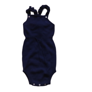 Sweterkowe Body Vilje&Ve ok. 110 cm granatowe z falbanką na szelkach 