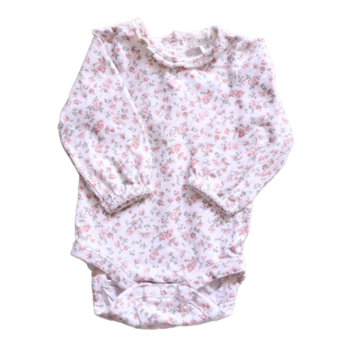 Body Newbie 56 cm drobne różyczki.png