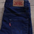 Spodnie jeansowe Levis 10 lat (ok. 134-140 cm) granatowe3.JPG