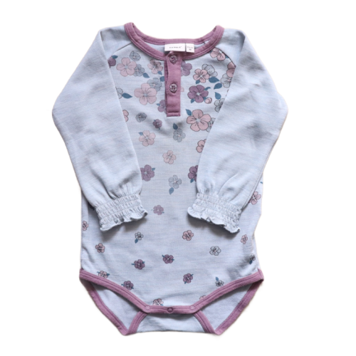 Body Name it 92 cm niebieskie w kwiatuszki.png