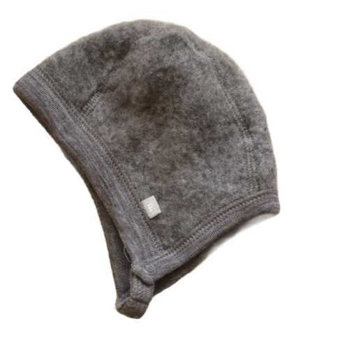 Puchata bonetka Friends 56-62 cm szara.png